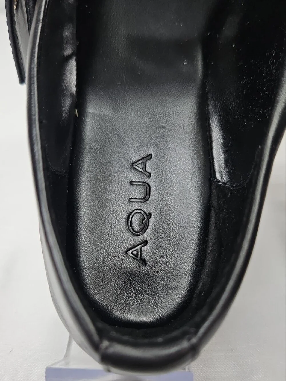 Aqua Stella Black Leather Mary Jane Flats with Gold Buckles Size 7.5